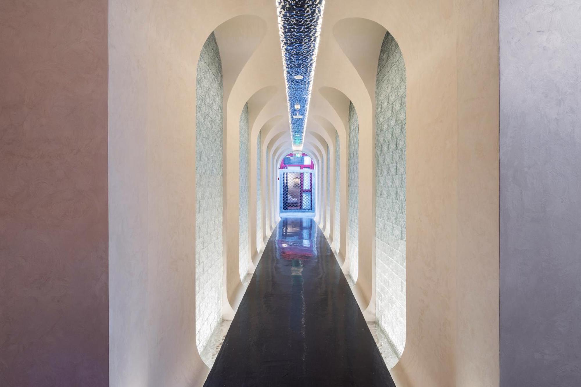 Happy Dragon Courtyard- Newly Renovated With French Windows, Near Tian'Anmen Forbidden City,Lama Temple And Heaven Temple, 3Minutes Walk From Subway,Fluent English Speaking With Tourist Sights Tickets Service ,Free Coffee &Laundry Service Beijing Eksteriør bilde