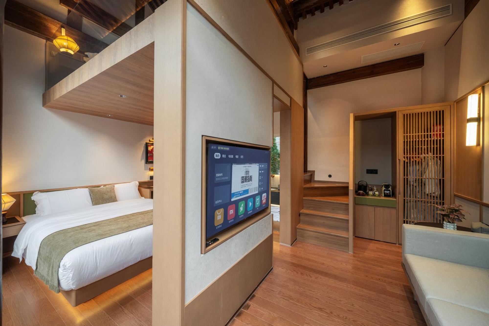 Happy Dragon Courtyard- Newly Renovated With French Windows, Near Tian'Anmen Forbidden City,Lama Temple And Heaven Temple, 3Minutes Walk From Subway,Fluent English Speaking With Tourist Sights Tickets Service ,Free Coffee &Laundry Service Beijing Eksteriør bilde