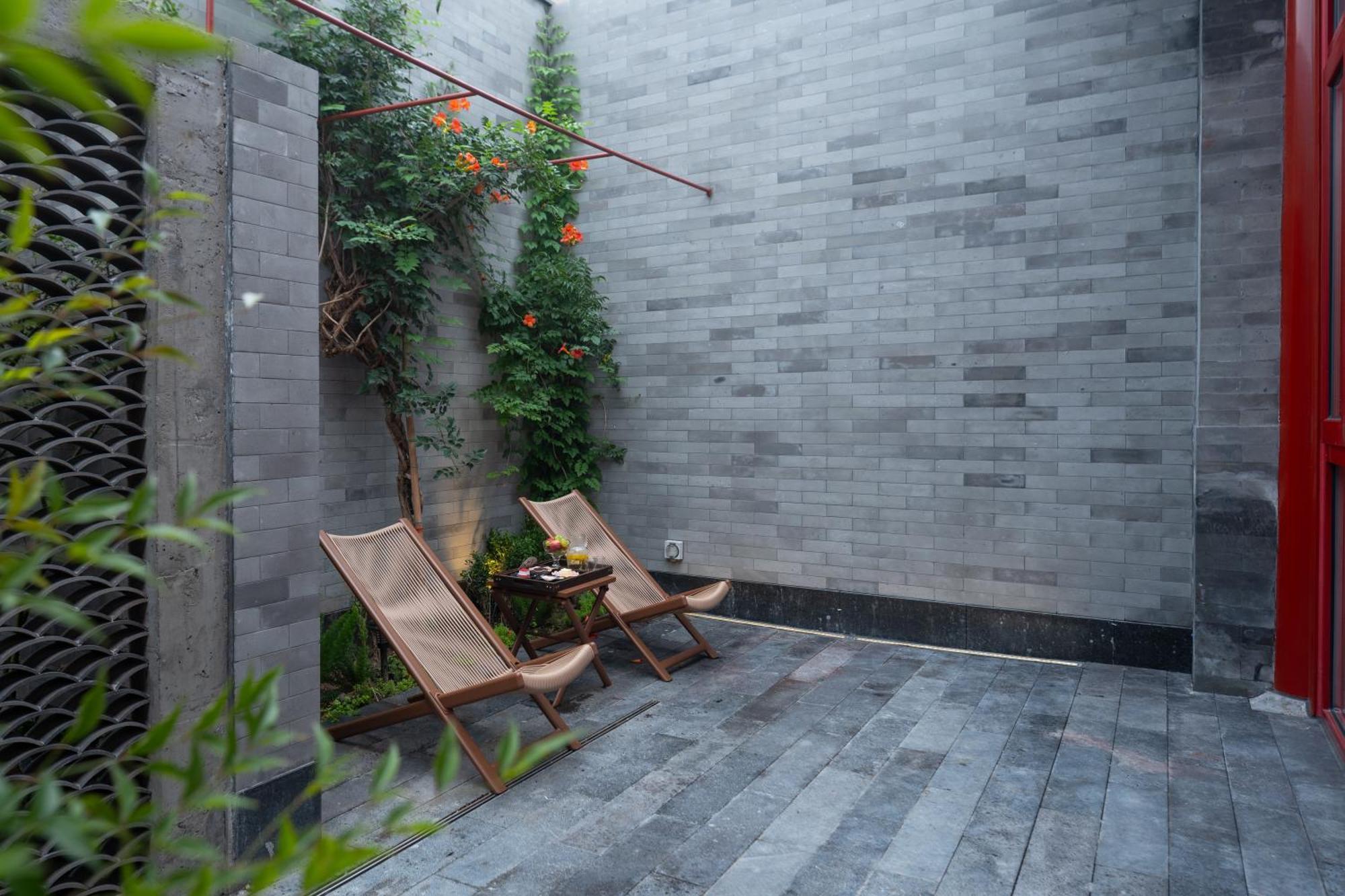 Happy Dragon Courtyard- Newly Renovated With French Windows, Near Tian'Anmen Forbidden City,Lama Temple And Heaven Temple, 3Minutes Walk From Subway,Fluent English Speaking With Tourist Sights Tickets Service ,Free Coffee &Laundry Service Beijing Eksteriør bilde